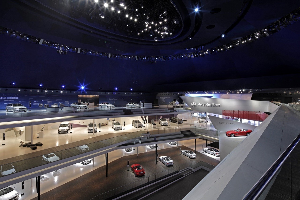 奔馳展廳設計 奔馳展廳設計
