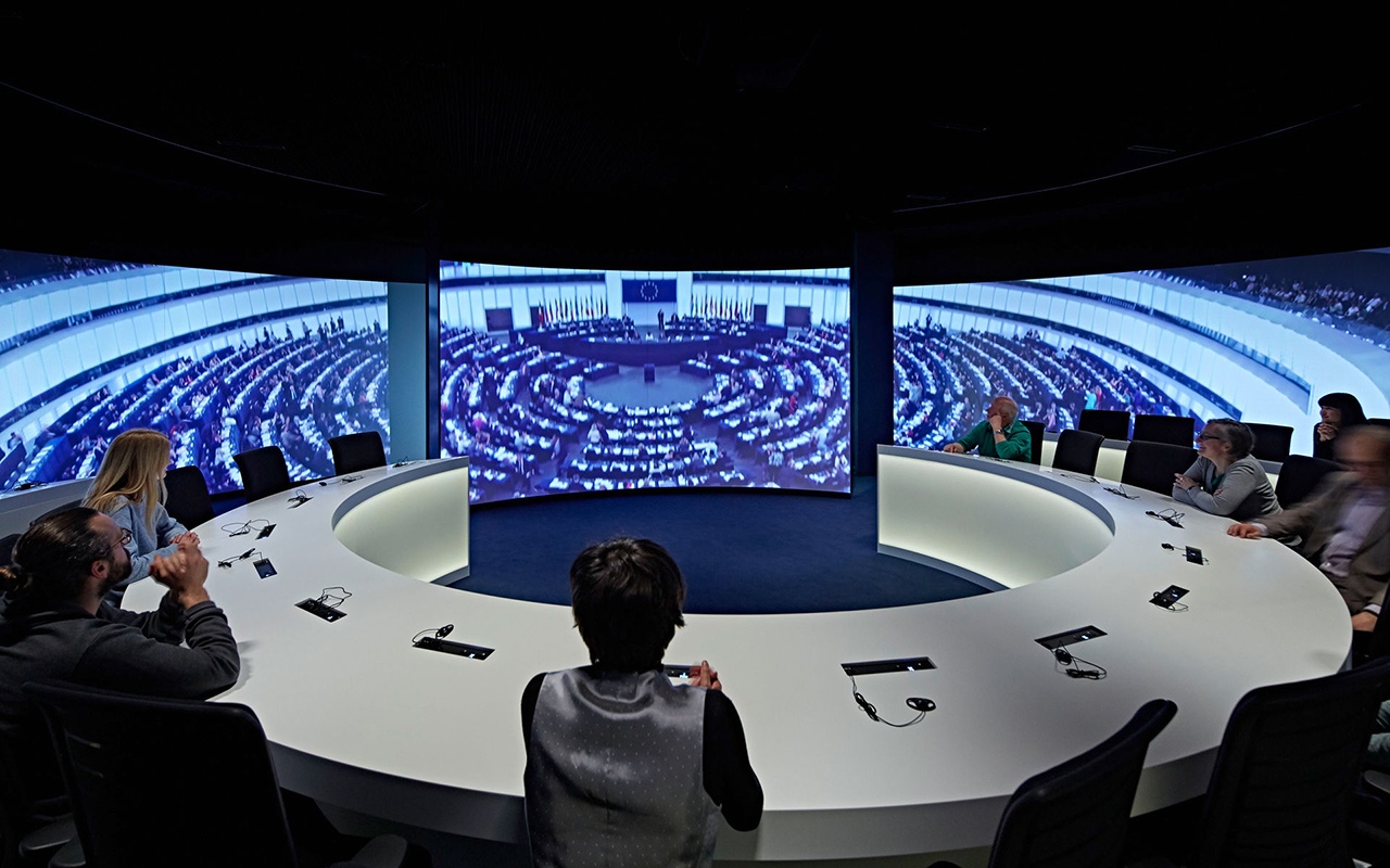 公司展示廳設(shè)計